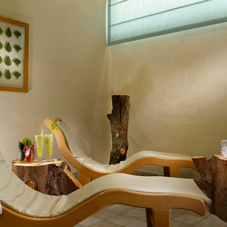 Unahotels Poggio Dei Medici Toscana Скарперия Екстериор снимка