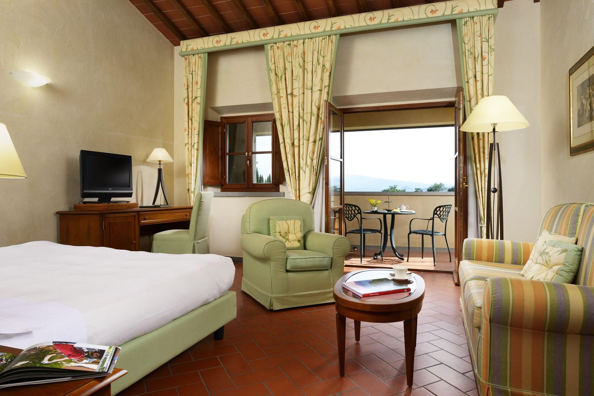 Unahotels Poggio Dei Medici Toscana Скарперия Екстериор снимка