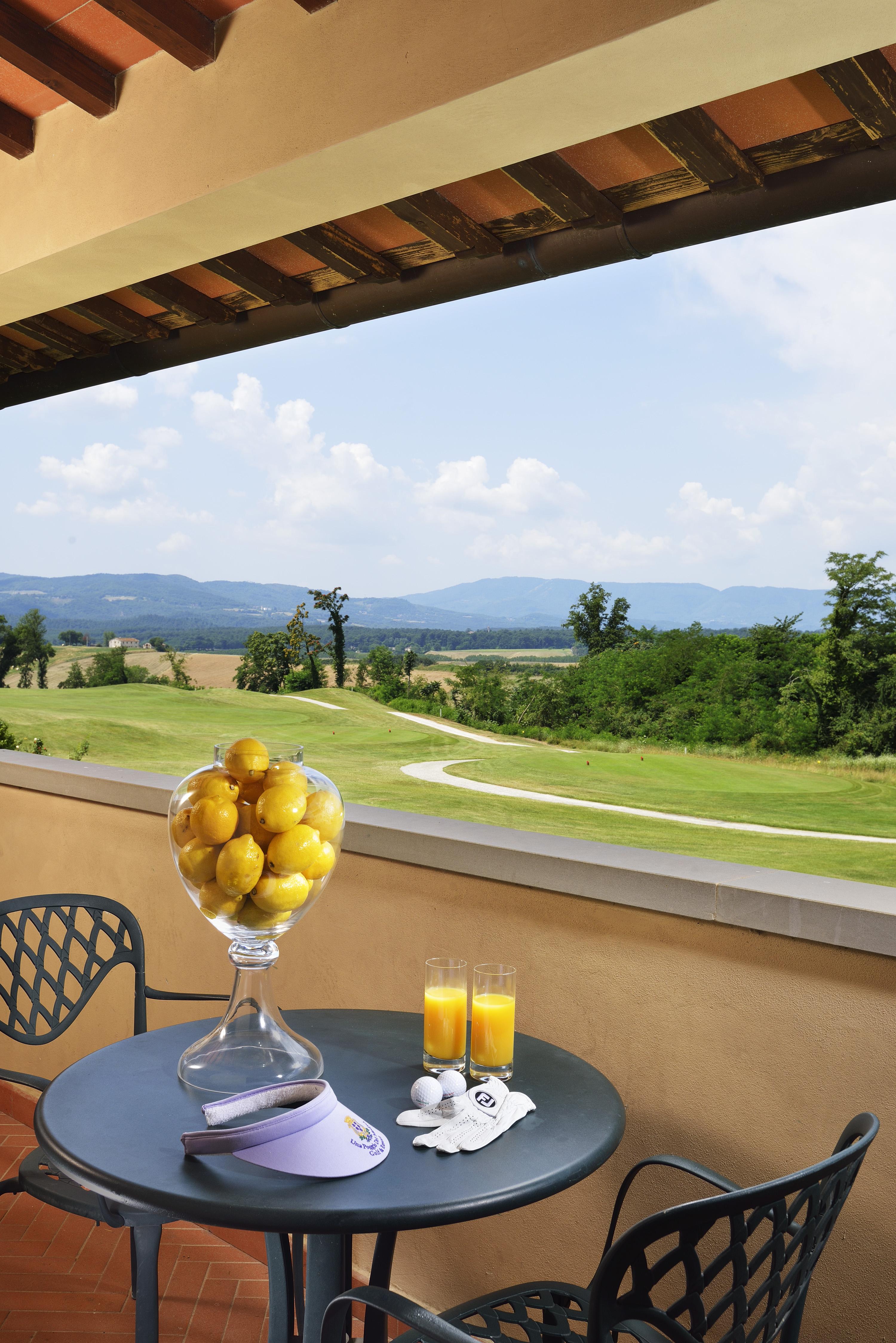 Unahotels Poggio Dei Medici Toscana Скарперия Екстериор снимка