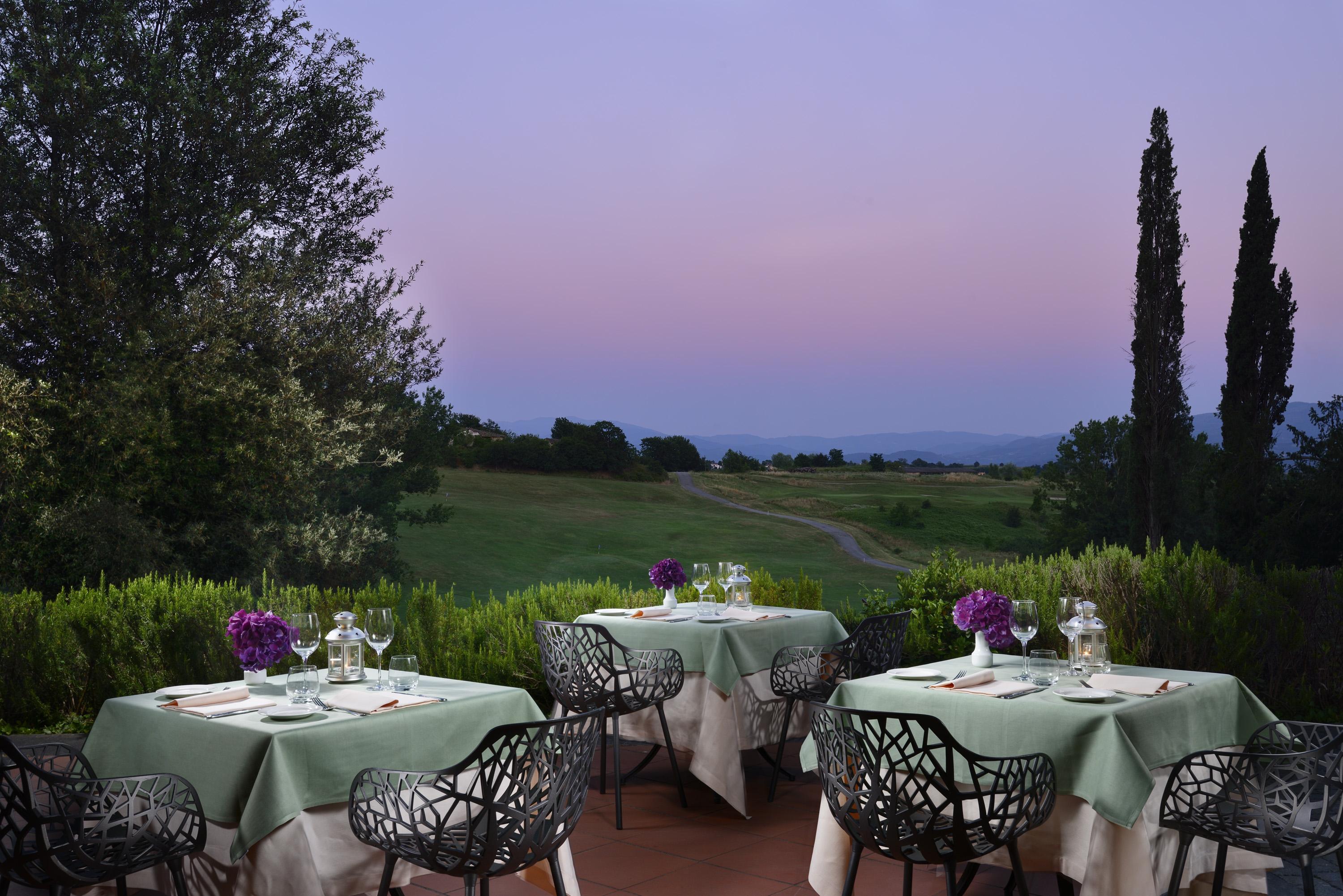 Unahotels Poggio Dei Medici Toscana Скарперия Екстериор снимка