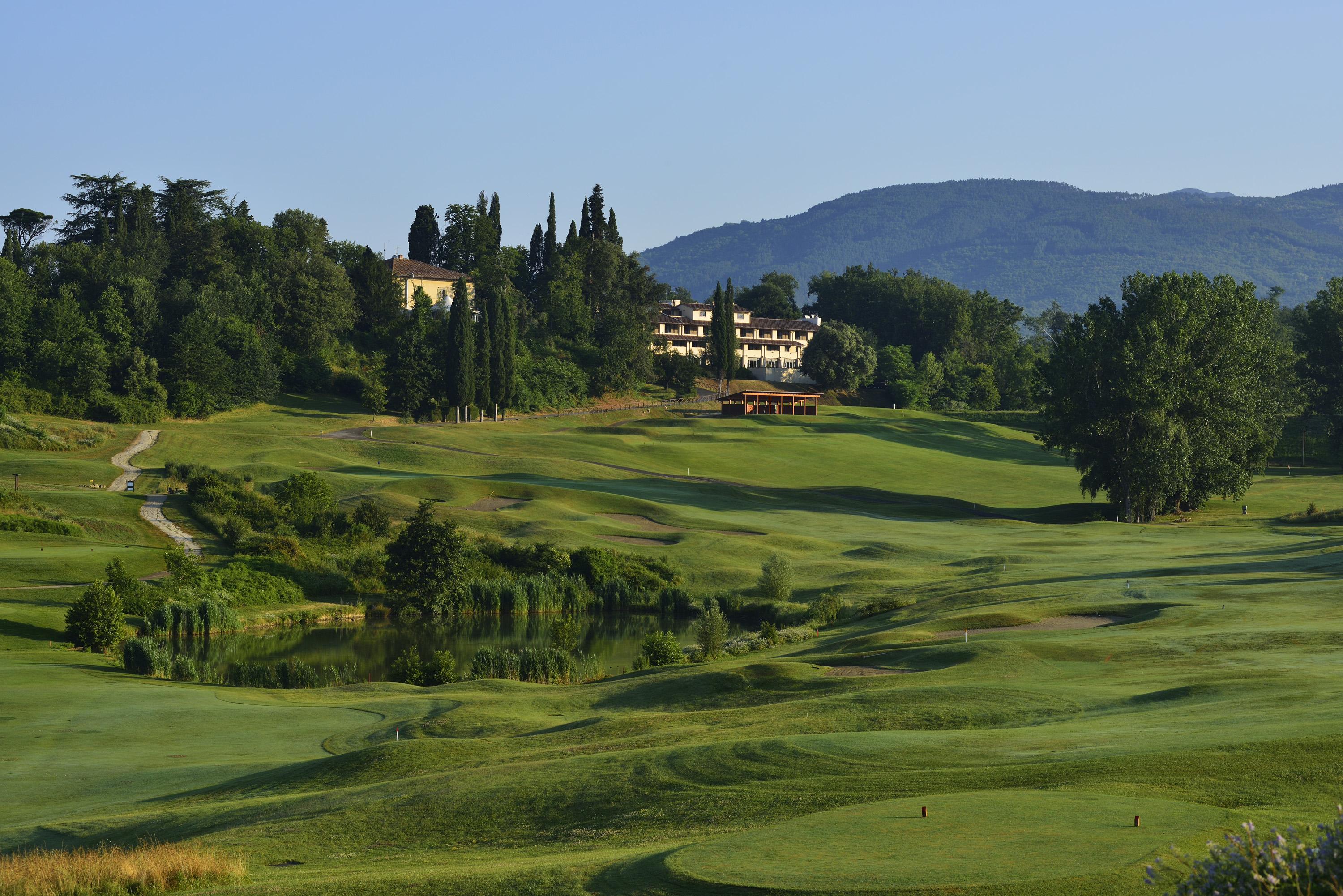Unahotels Poggio Dei Medici Toscana Скарперия Екстериор снимка