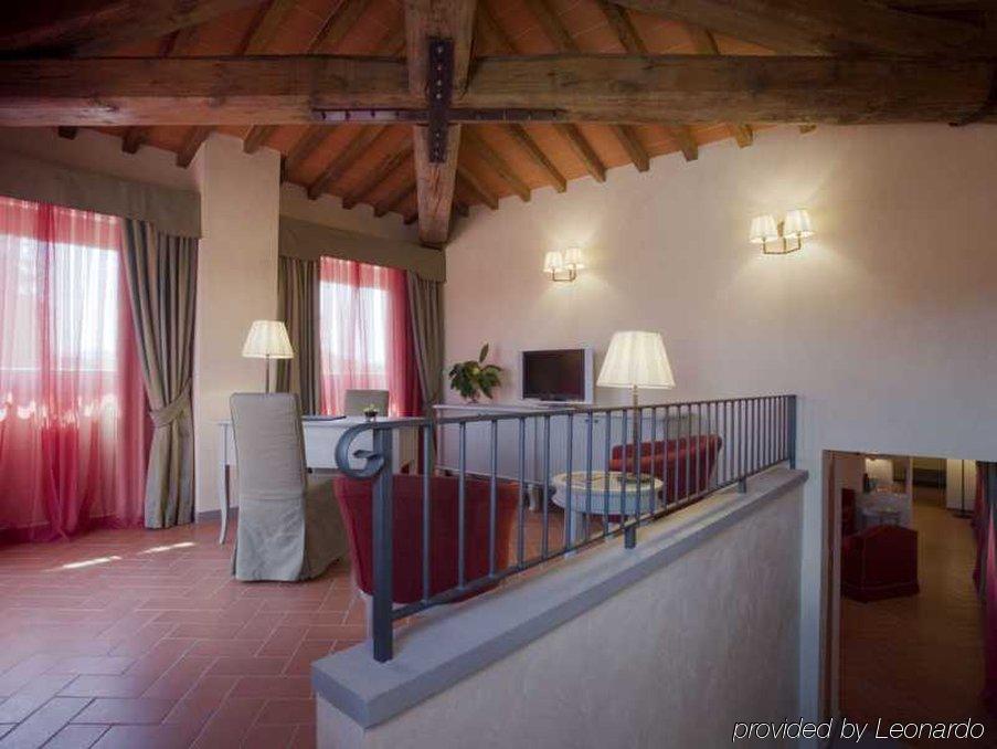 Unahotels Poggio Dei Medici Toscana Скарперия Екстериор снимка
