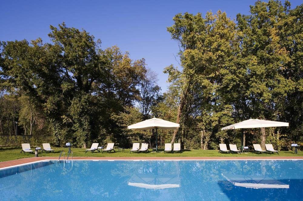 Unahotels Poggio Dei Medici Toscana Скарперия Екстериор снимка