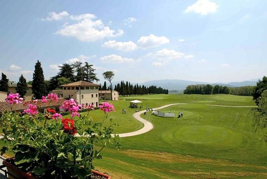 Unahotels Poggio Dei Medici Toscana Скарперия Екстериор снимка