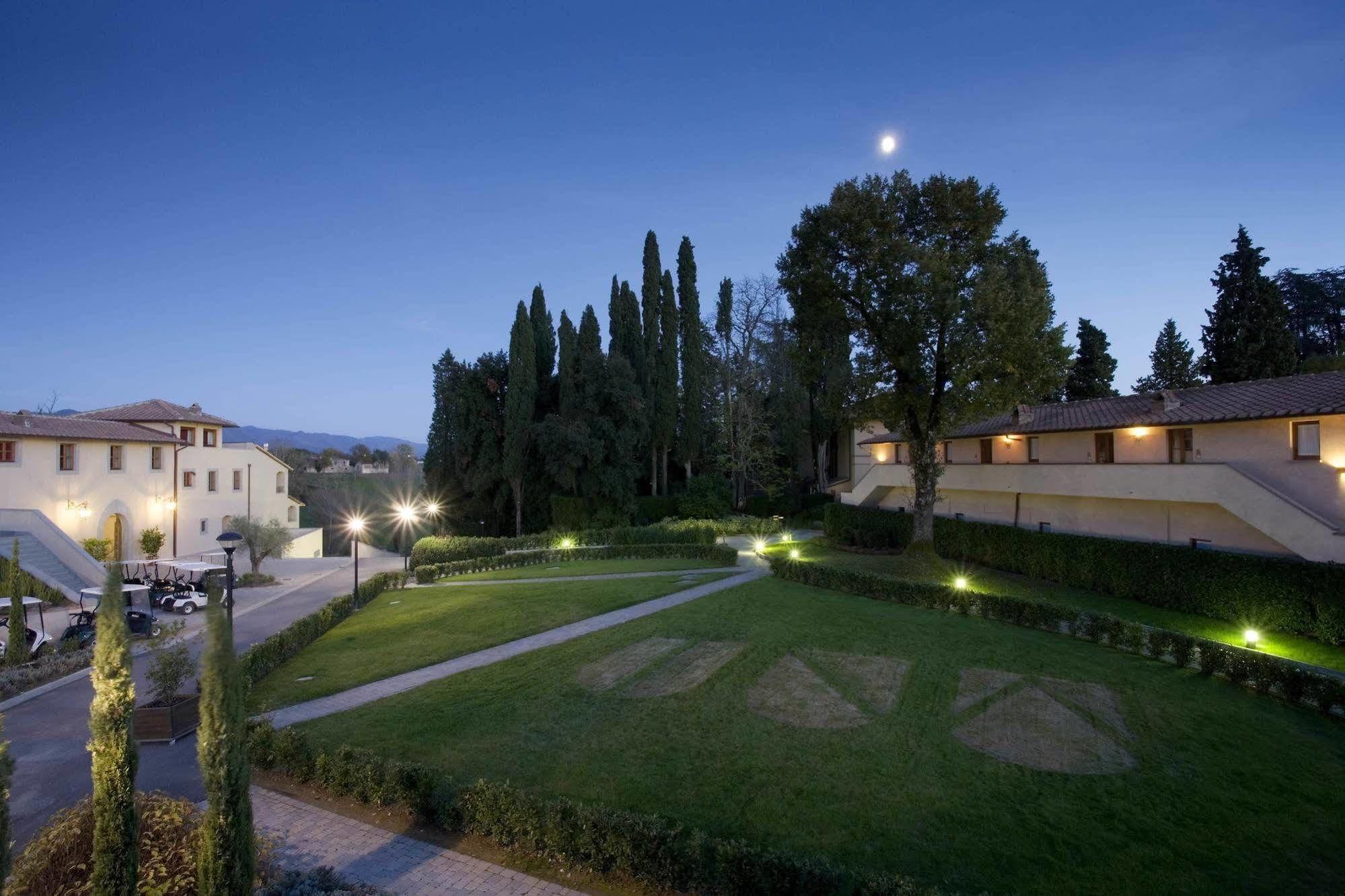Unahotels Poggio Dei Medici Toscana Скарперия Екстериор снимка