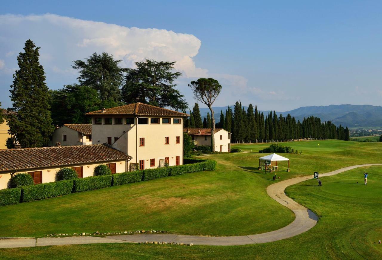 Unahotels Poggio Dei Medici Toscana Скарперия Екстериор снимка